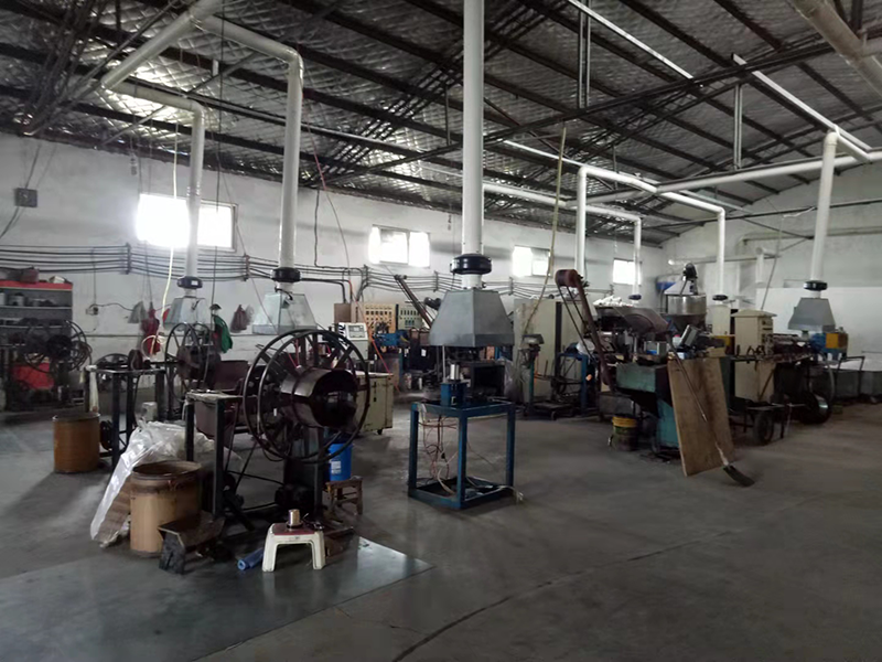 鋼絲軟管廠家車間案例展示